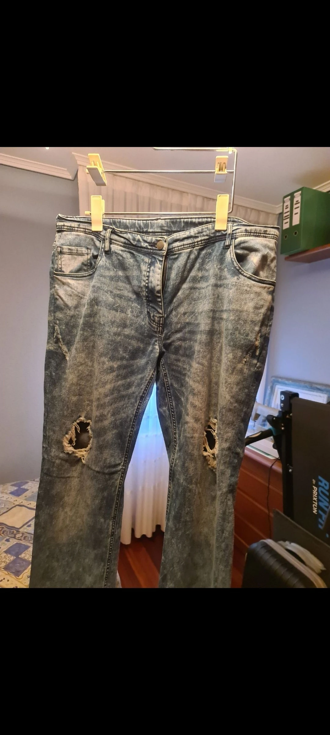 Calça jeans desgastada – photo 2